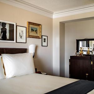 Habitación Clásica con Cama King